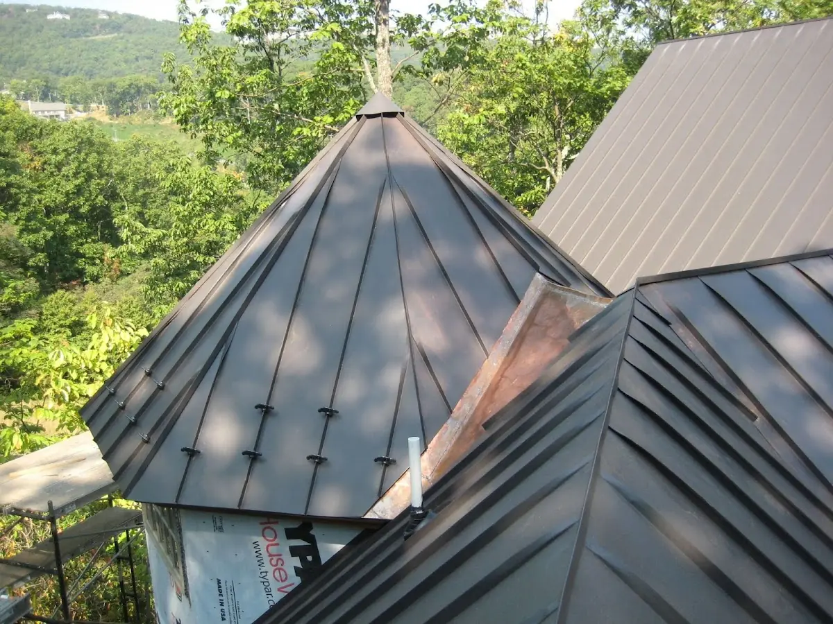 Professional Gutter Cleaning by Craftsman Roofing in SAMLARC